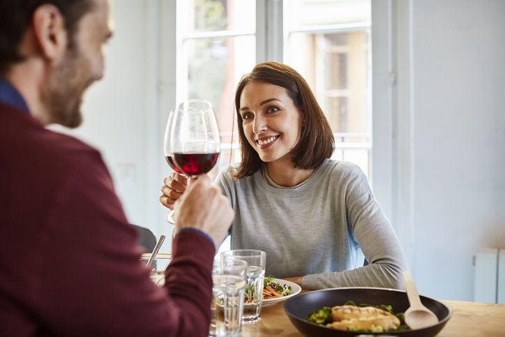 Czerwone wino i zdrowie mężczyzn: Mit czy prawda?
